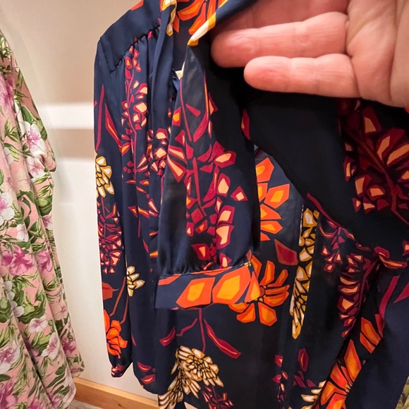 STYLUS Navy Floral Tie-Neck Blouse with Orange & Cream Accents - Picture 5 of 7